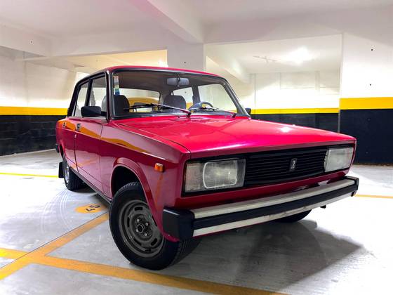 LADA LAIKA 1.6 SEDAN 8V GASOLINA 4P MANUAL LADA LAIKA 1.6 SEDAN 8V GASOLINA 4P MANUAL